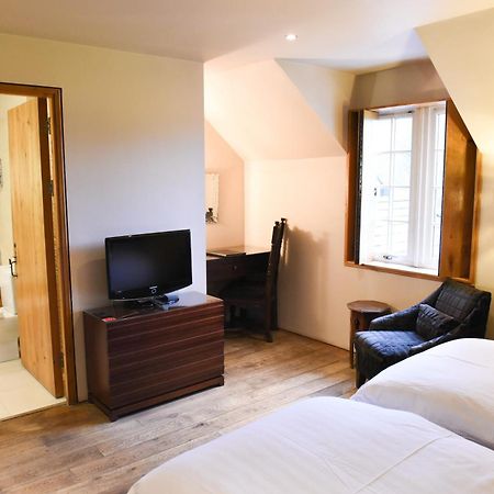 Glenskirlie Castle Hotel Banknock Экстерьер фото