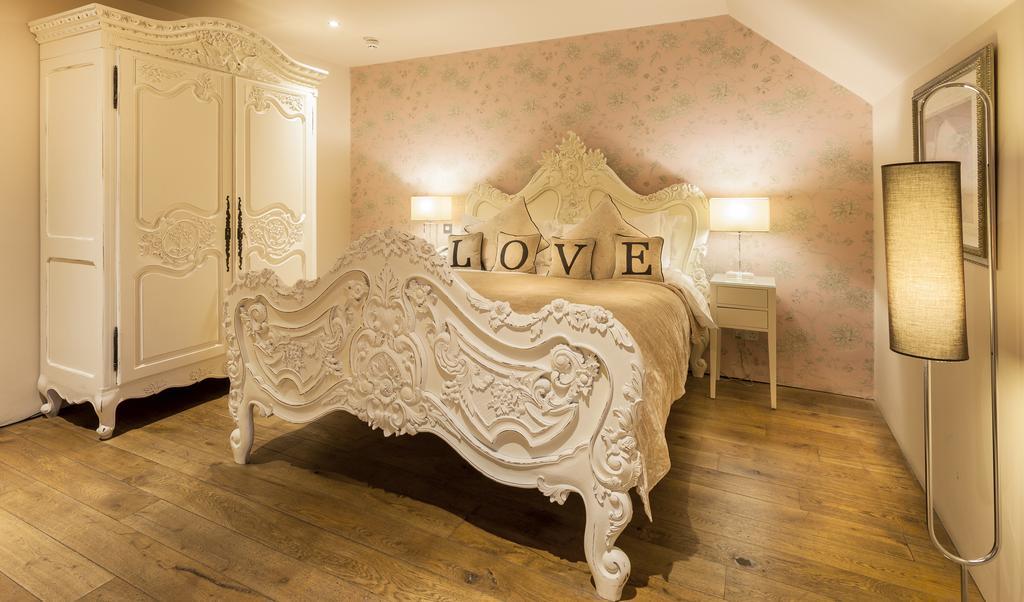 Glenskirlie Castle Hotel Banknock Экстерьер фото